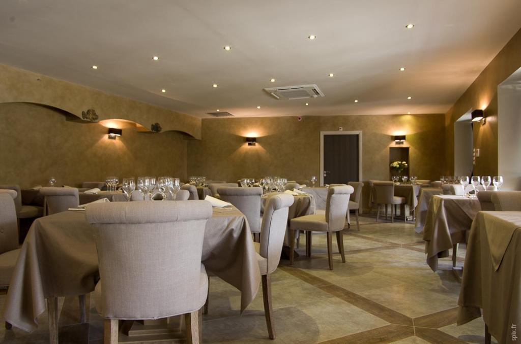 Charme & Business Hotel Lyon ลิมงเนต์ ภายนอก รูปภาพ