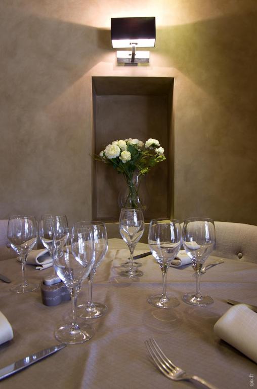 Charme & Business Hotel Lyon ลิมงเนต์ ภายนอก รูปภาพ